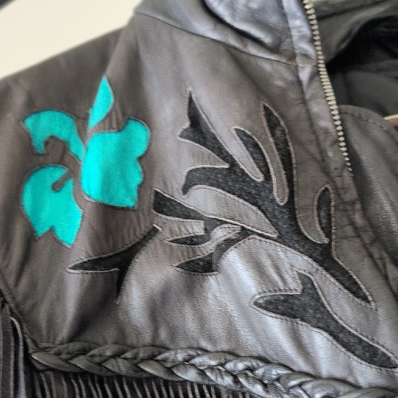 🔥Leather Jacket with Modern Appeal🔥 - Picture 10 of 12